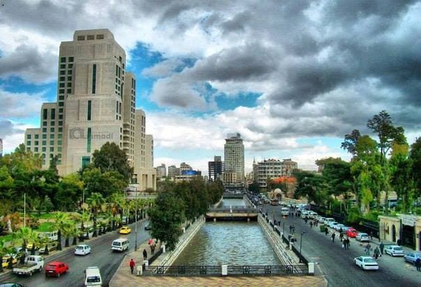 الفنادق والمنتجعات